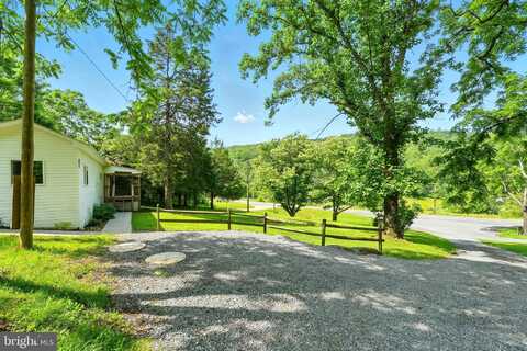 14 SUMMIT POINT DRIVE, FRONT ROYAL, VA 22630
