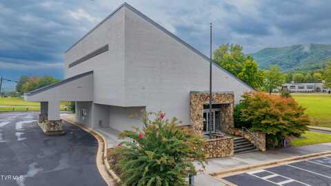 2710 S Roan Street, Johnson City, TN 37601