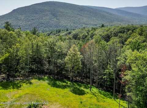 61 Hillside Drive, West Shokan, NY 12494