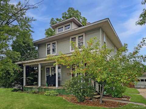 559 N 9th, Gladstone, MI 49837