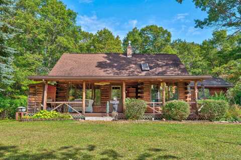 10474 Whitefish Hill, Rapid River, MI 49878