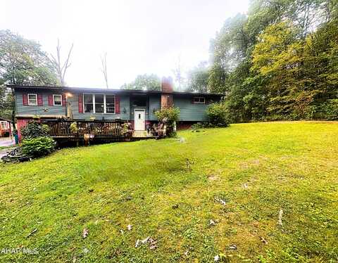 454 Bolger Drive, Roaring Spring, PA 16673