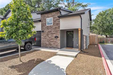 899 N Rupple RD, Fayetteville, AR 72704