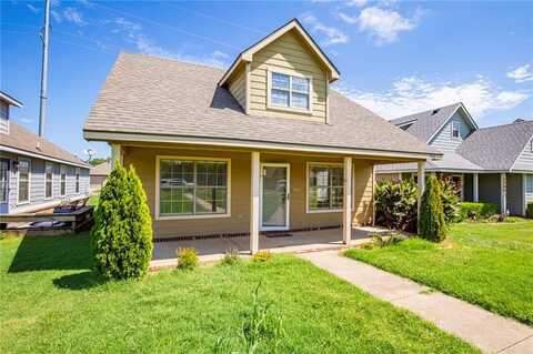 3906 SW Gibson AVE, Bentonville, AR 72712