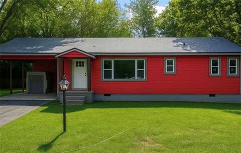 6 W Montgomery ST, Fayetteville, AR 72701