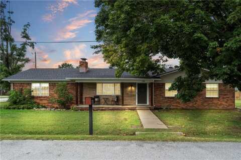 701 NW Ford LN, Bentonville, AR 72712