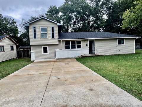 114 Bailey AVE, Springdale, AR 72764