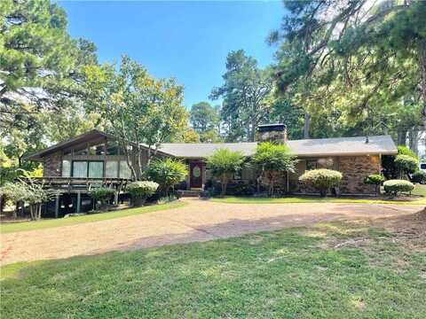 420 Skyline DR, Russellville, AR 72802