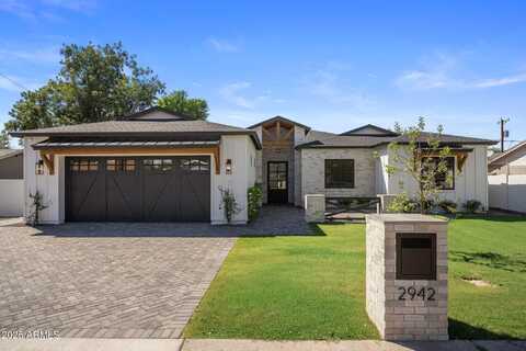 2942 N 47TH Place, Phoenix, AZ 85018