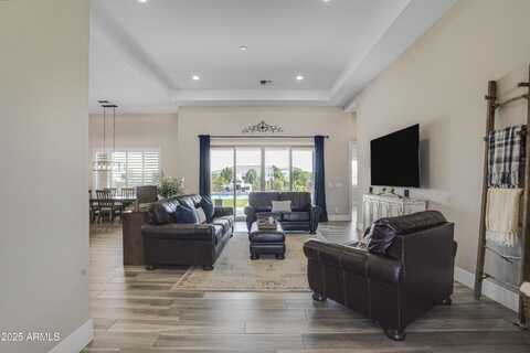1011 W CARLISE Road, Phoenix, AZ 85086