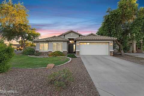 695 W HOLSTEIN Trail, San Tan Valley, AZ 85143