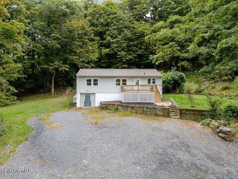 525 Winchell Mountain Rd, Ancram, NY 12502