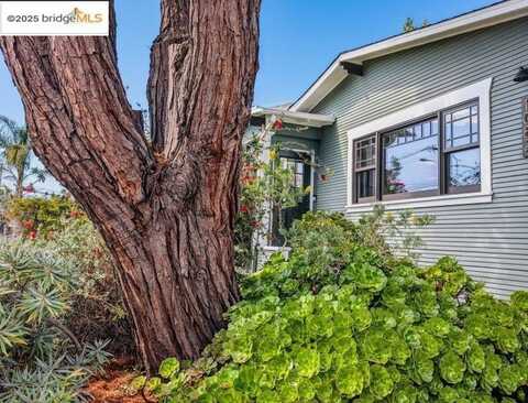 1082 65th St, Oakland, CA 94608