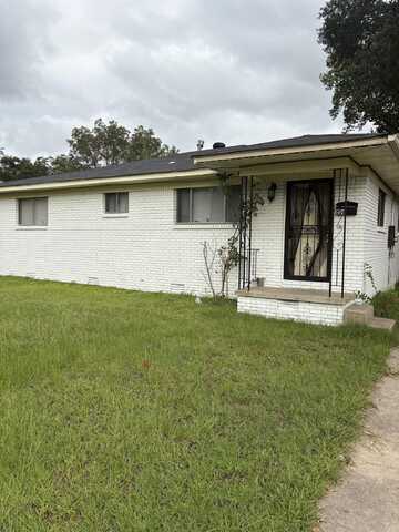 206 Mills, North Little Rock, AR 72117