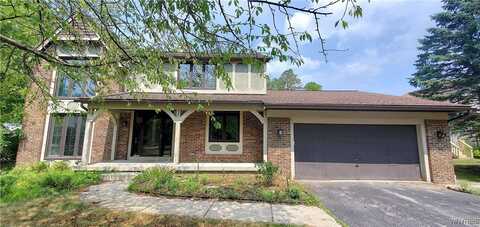 89 Greencastle Lane, Amherst, NY 14221
