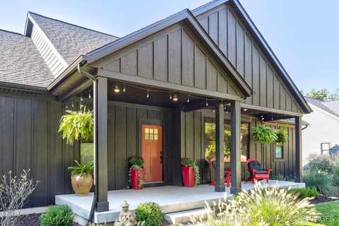 501 W CENTER STREET, DOUGLAS, MI 49406