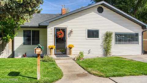 410 W 6th St W, Gillette, WY 82716