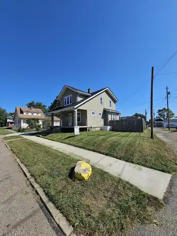 136 Hunter Street, Newark, OH 43055