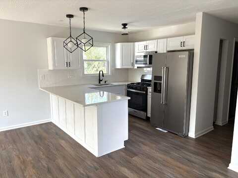 1568 E Maynard Avenue, Columbus, OH 43211