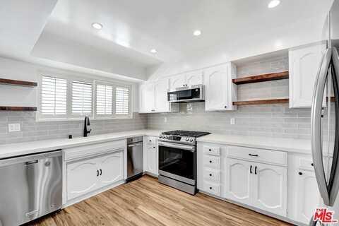 4415 Saugus Ave, Sherman Oaks, CA 91403