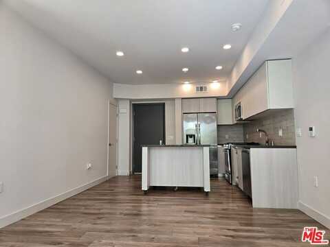 740 S Ridgeley Dr, Los Angeles, CA 90036