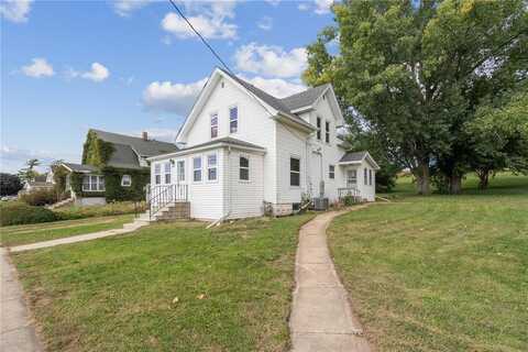 606 Evergreen St, Norway, IA 52318
