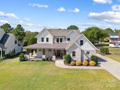 7966 Dell Drive, Harrisburg, NC 28075