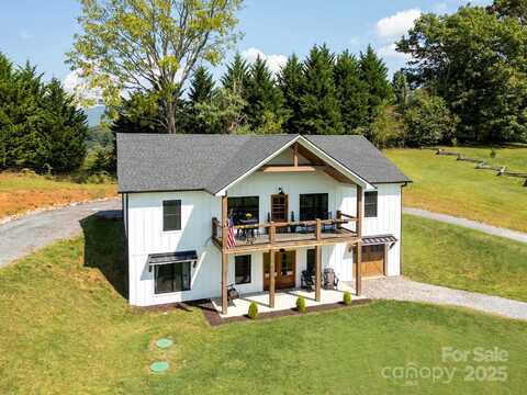 100 Kinloch Lane, Clyde, NC 28721