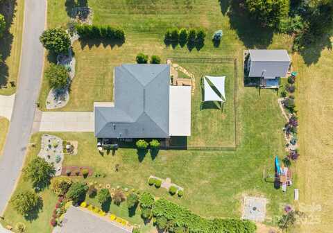 130 Nesting Quail Lane, Mooresville, NC 28117