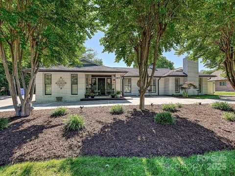 169 Spring Run Drive, Mooresville, NC 28117