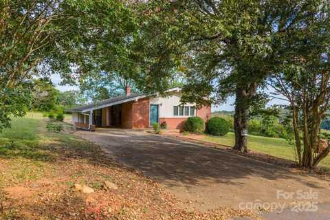 1724 31st Street NE, Hickory, NC 28601