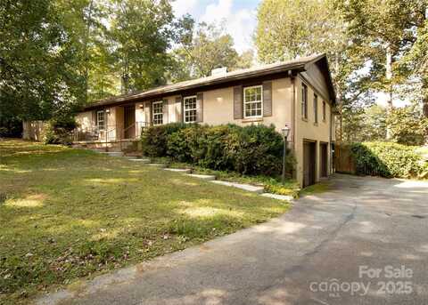 109 Brightwater Heights Drive, Hendersonville, NC 28731