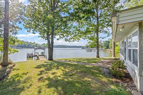 201 Price Place Lane, York, SC 29745
