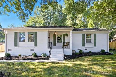7520 Woodstream Drive, Charlotte, NC 28210