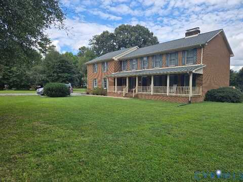 2660 N Oak Lane, West Point, VA 23181