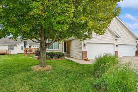 796 SE Willow Brook Court, Waukee, IA 50263