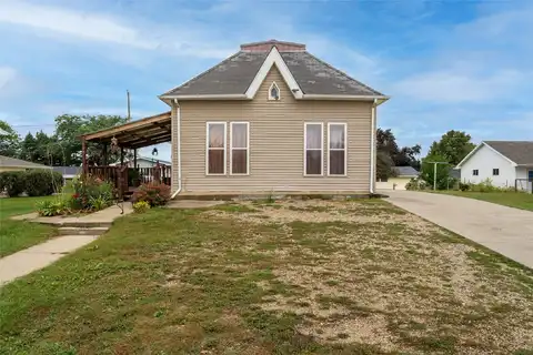 1005 Seymour Street, Tama, IA 52339
