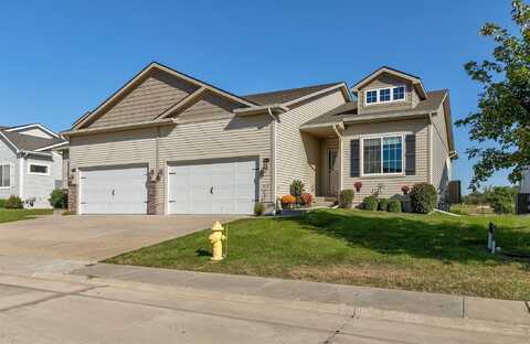 9015 Jean Louise Drive, West Des Moines, IA 50266