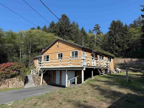 15445 Oceanview, Smith River, CA 95567