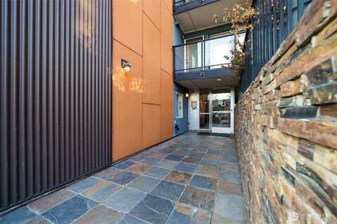120 NW 39th Street 407, Seattle, WA 98107