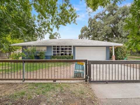 4923 Grant Avenue E, Fresno, CA 93727