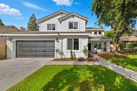 1042 Stanford Avenue N, Clovis, CA 93611