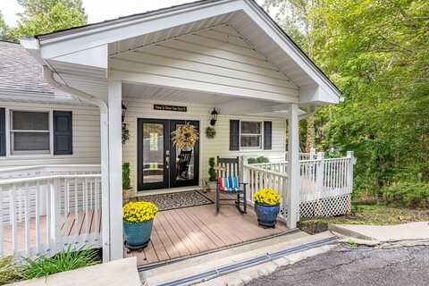 300 Maclor Forest Road, Franklin, NC 28734