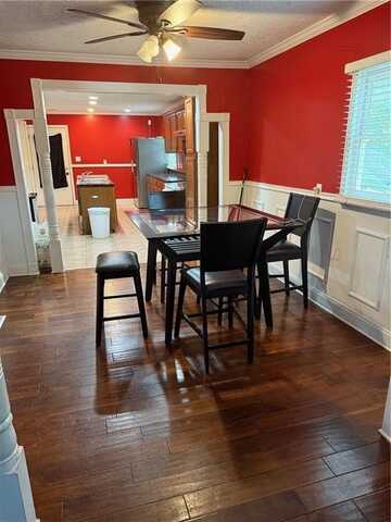 586 Commercial Avenue NW, Atlanta, GA 30318