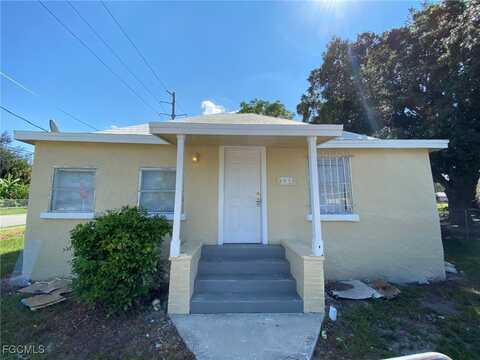 2996 Douglas Avenue, Fort Myers, FL 33916