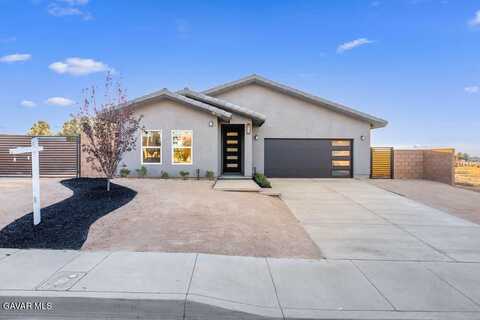 36733 E 42nd Street, Palmdale, CA 93550