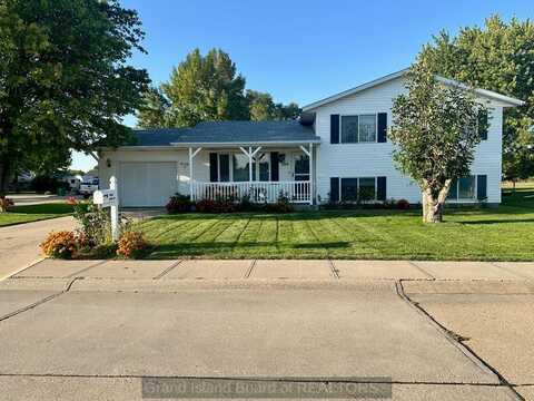 1104 E Hall St, Grand Island, NE 68803