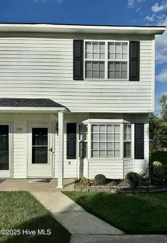 240 Lake Road, Greenville, NC 27834
