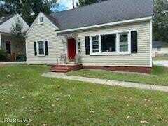 104 S Woodlawn Avenue, Greenville, NC 27858