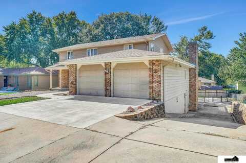 5435 Tipperary Trail, Lincoln, NE 68512